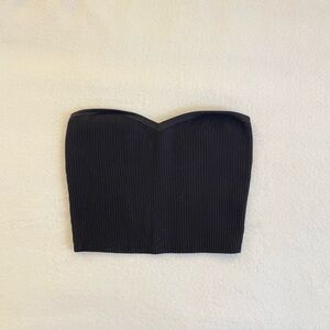 Aritzia Babaton Sculpt Knit Top sz M